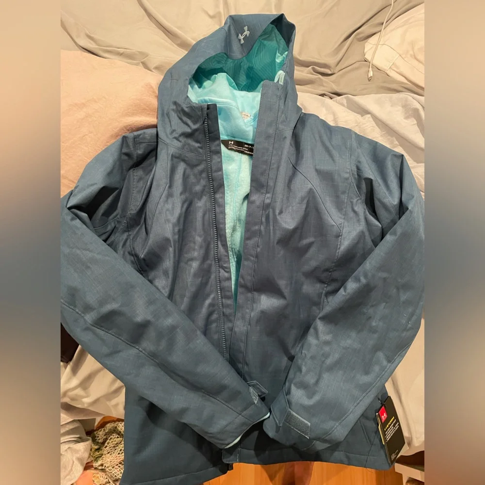 NWT Snow Jacket - Picture 5 of 8